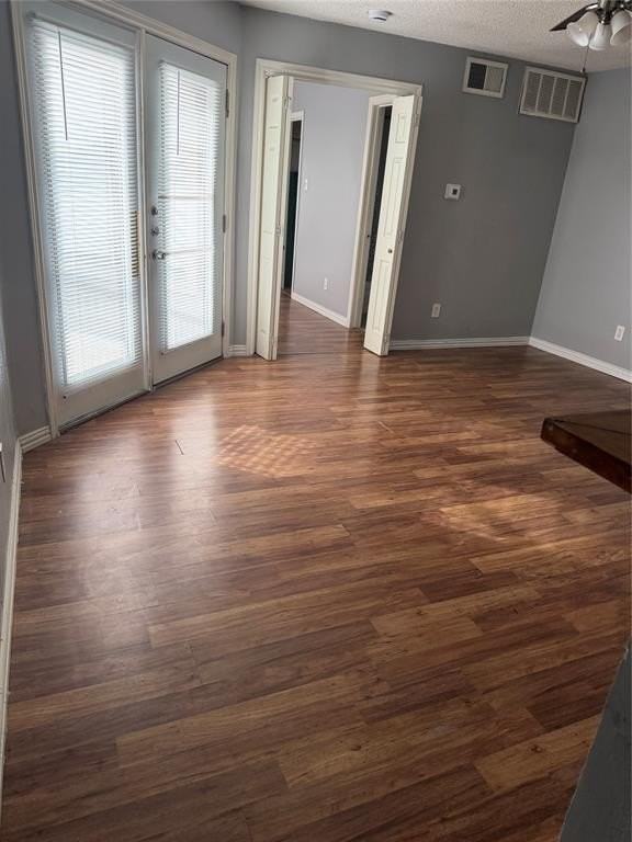 9809 Walnut St #E305 - Photo 5 of 21