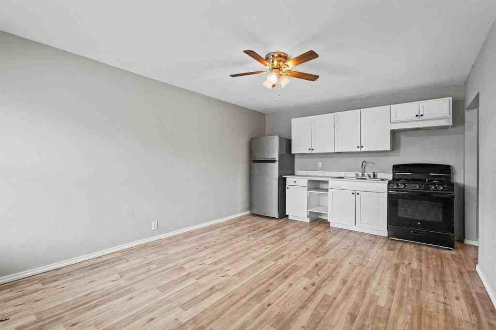 701 W Hull St #101-2 - Photo 4 of 20