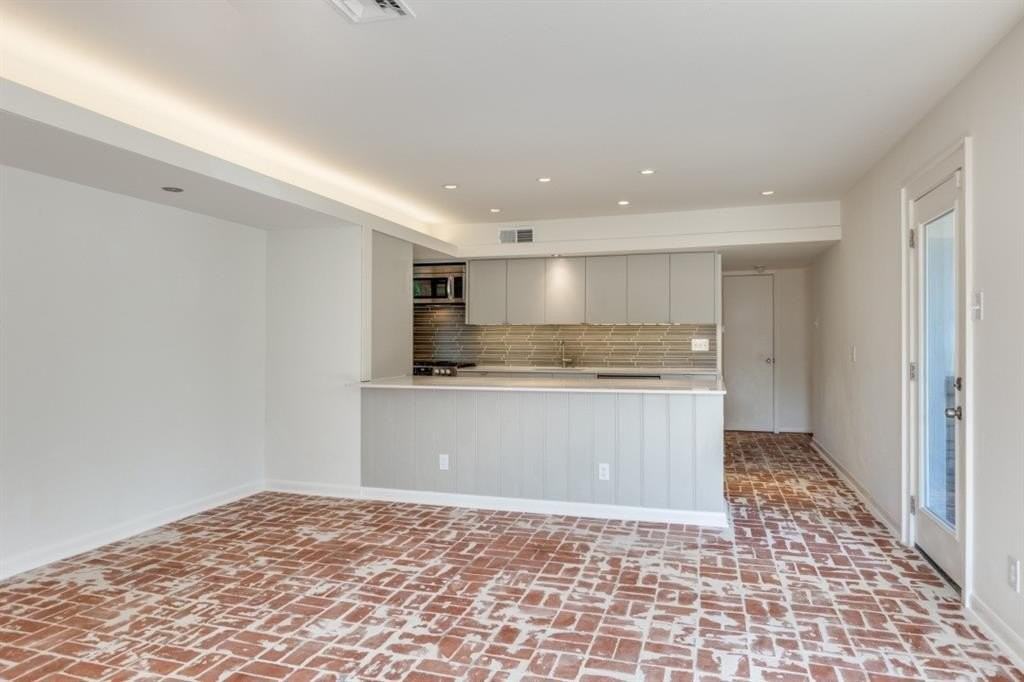 3311 Kinkaid Dr - Photo 5 of 19