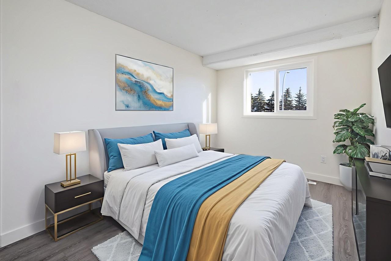 Point West Townhouses - Photo 3 of 15