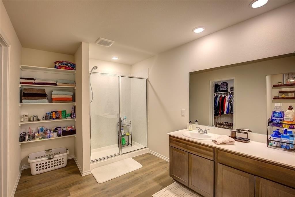 2320 Peregrine Way - Photo 7 of 28