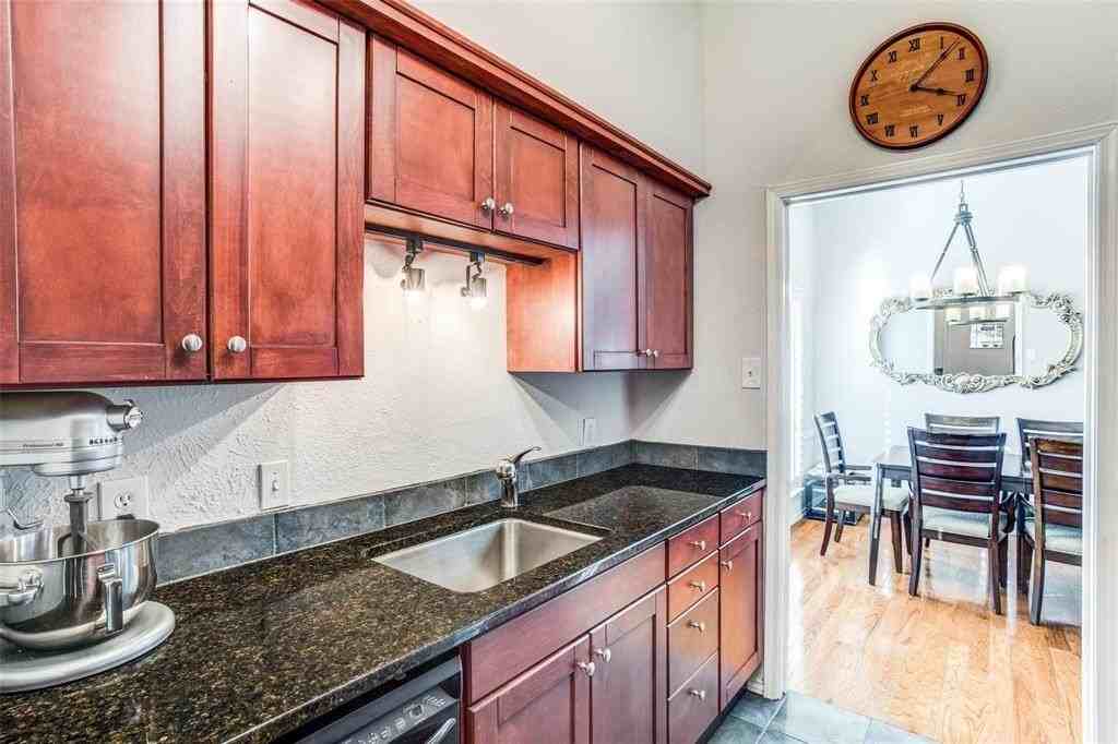 10421 High Hollows Dr #111 - Photo 5 of 16