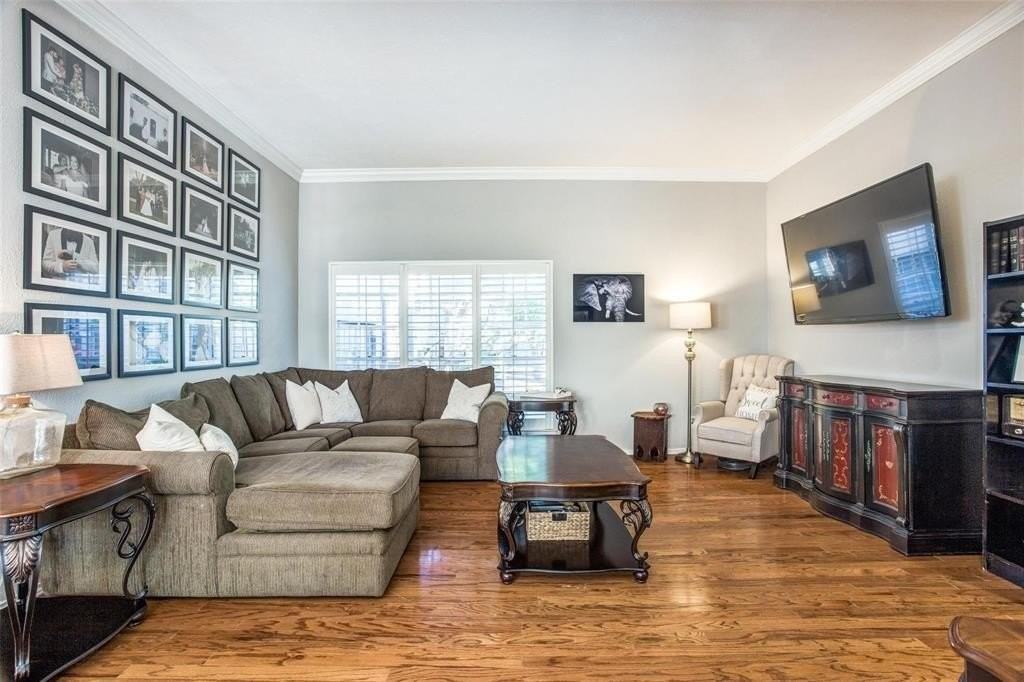 10421 High Hollows Dr #111 - Photo 6 of 16