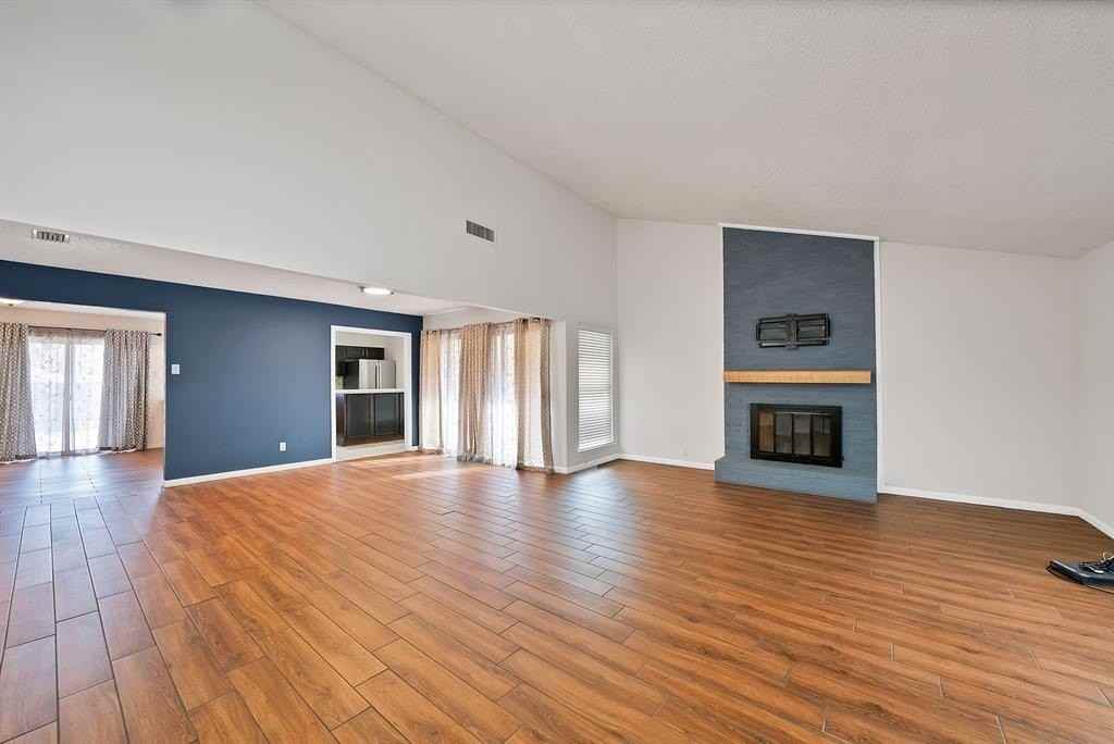 1611 Celeste Ct - Photo 4 of 24