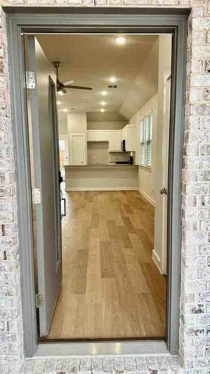 3817 Monticello Dr - Photo 4 of 26