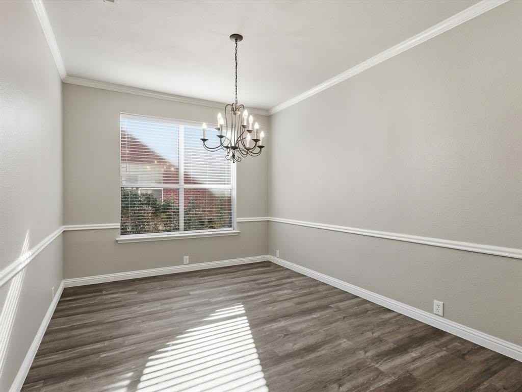 11039 Sonterra Ln - Photo 4 of 26