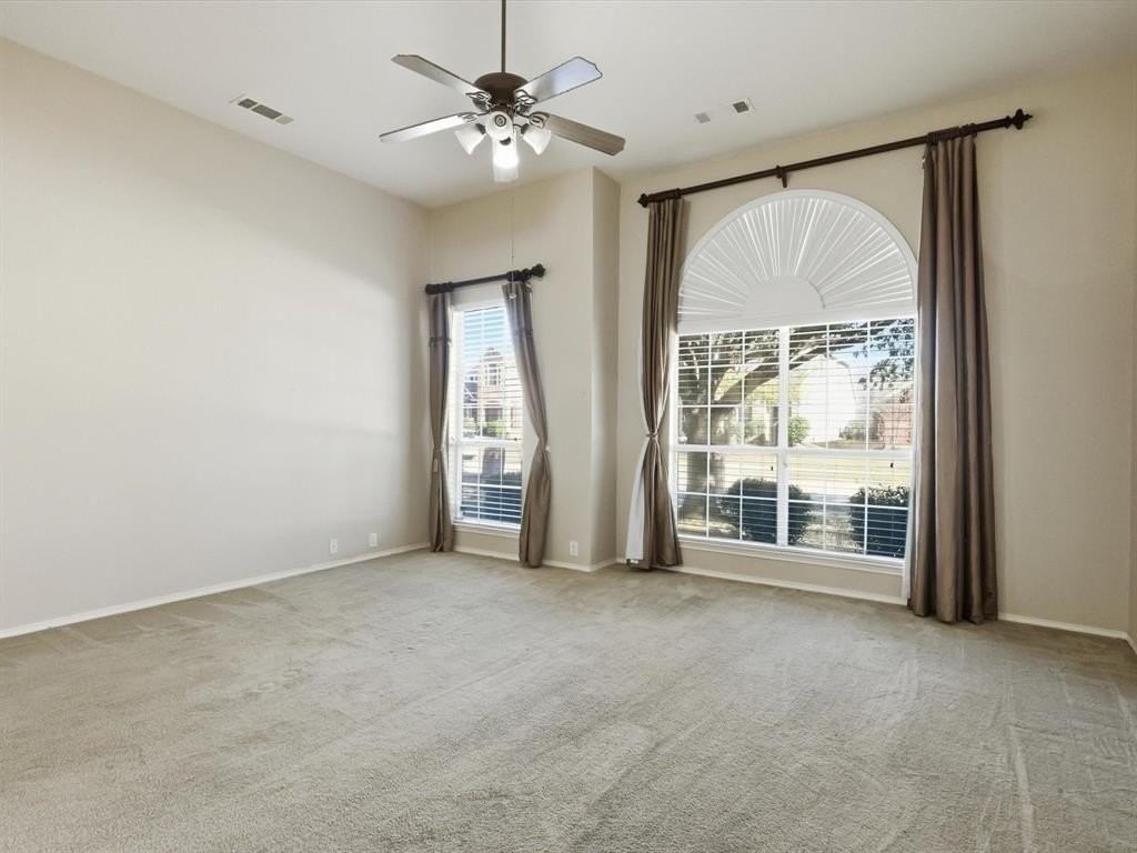 11039 Sonterra Ln - Photo 6 of 26