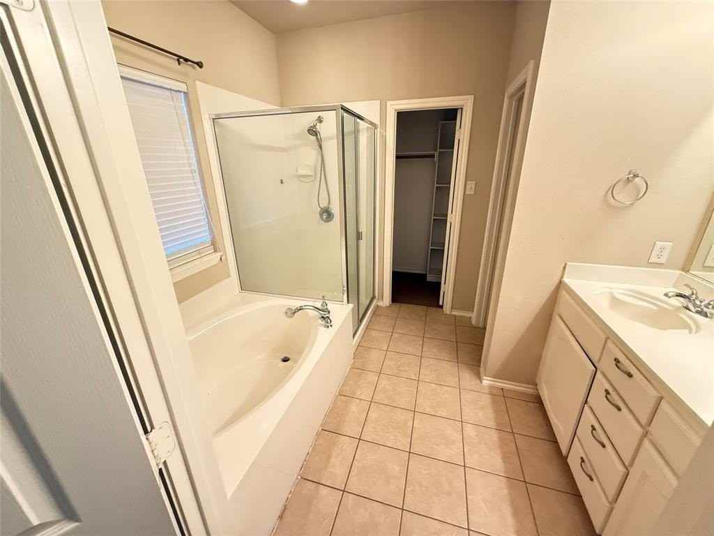 10605 Foothill Dr - Photo 7 of 20