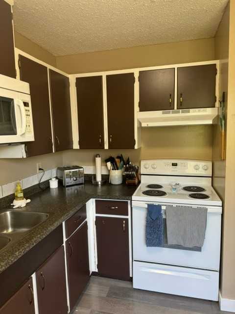 Leduc FourPlex - Photo 5 of 19