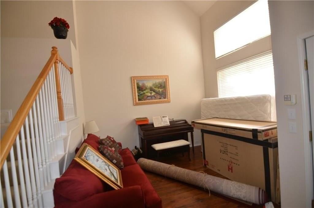 4317 Brinker Ct - Photo 5 of 9