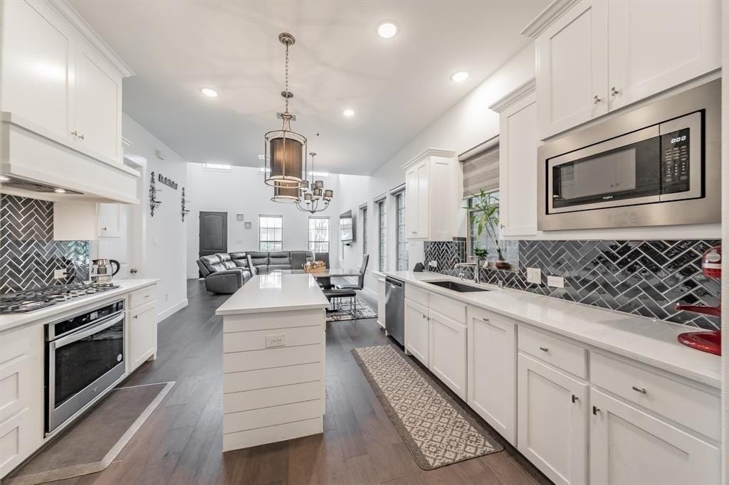 248 Harbor Hills Dr - Photo 7 of 26