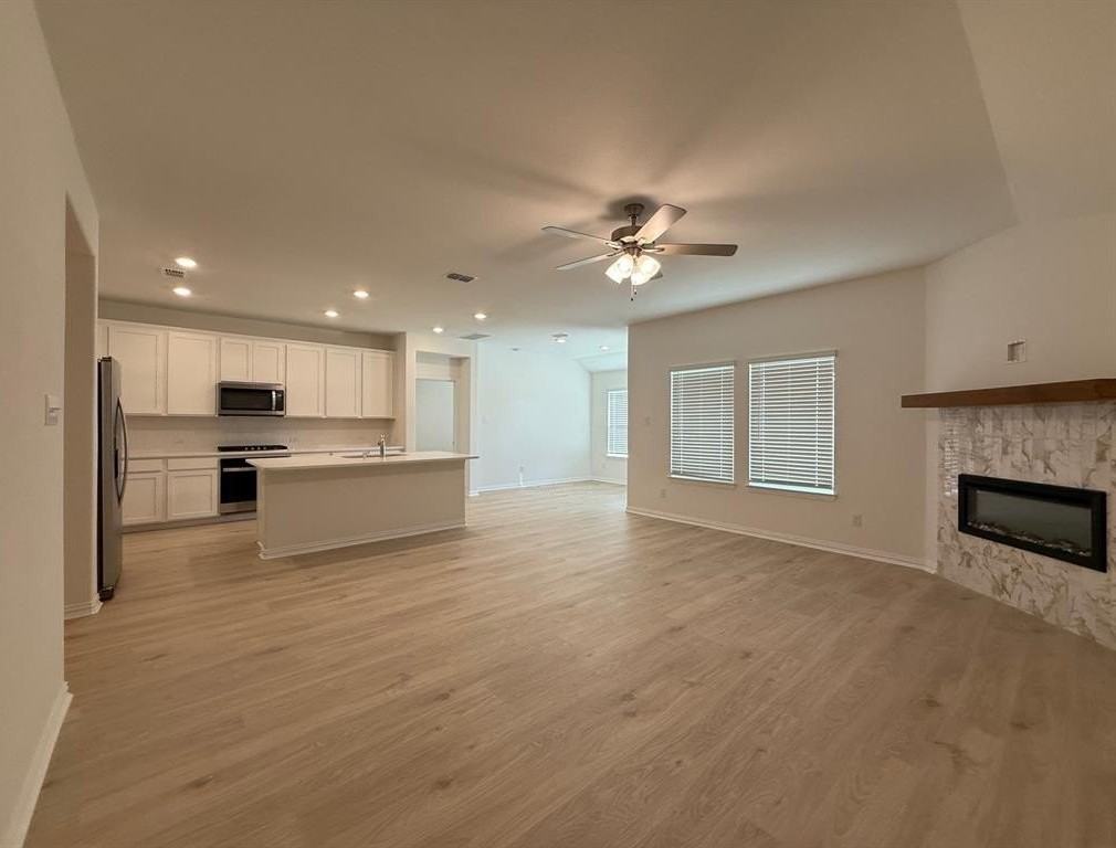 1709 Etosha Dr - Photo 7 of 40