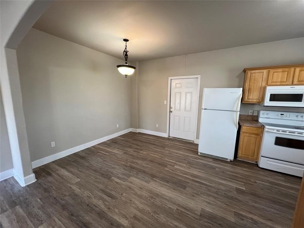 1721 N Ross Ave - Photo 3 of 12