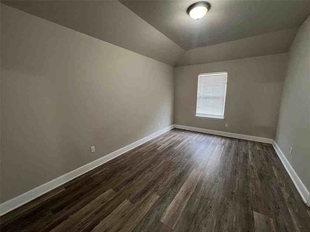 1721 N Ross Ave - Photo 6 of 12