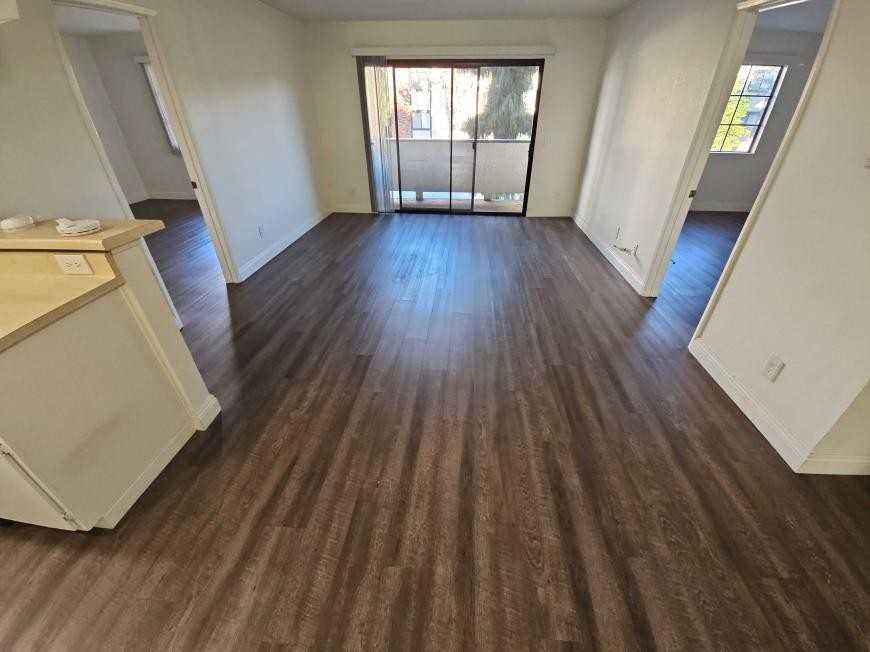 15055 Magnolia Blvd - Photo 5 of 10