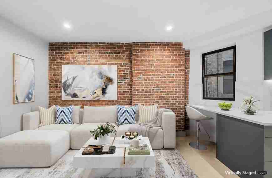 356 W 48th St - Photo 4 of 10