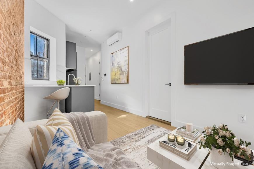 356 W 48th St - Photo 5 of 10