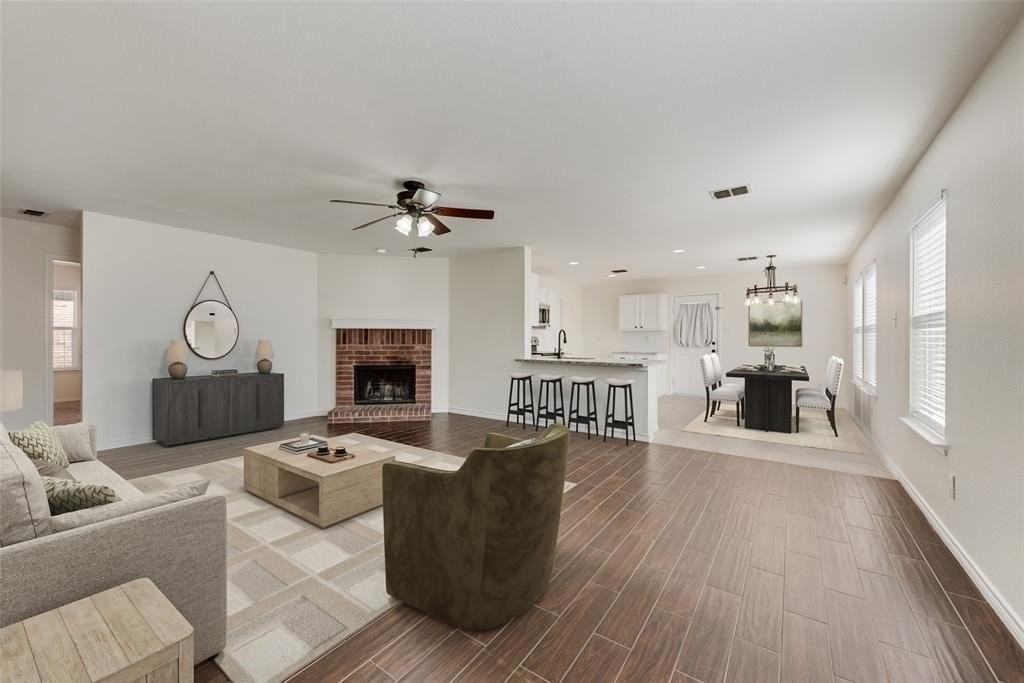 6713 Longleaf Ln - Photo 2 of 22