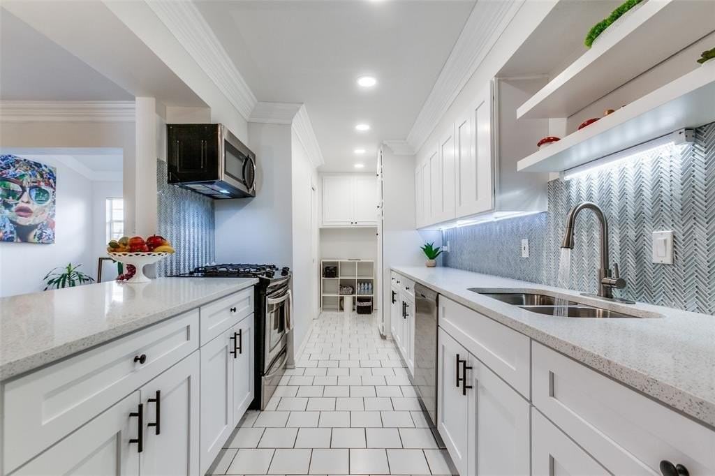 5901 Copperwood Ln #1135 - Photo 5 of 20