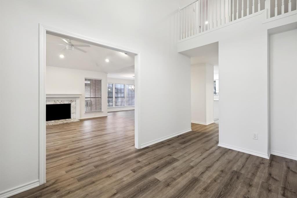 517 Indian Creek Dr - Photo 5 of 38