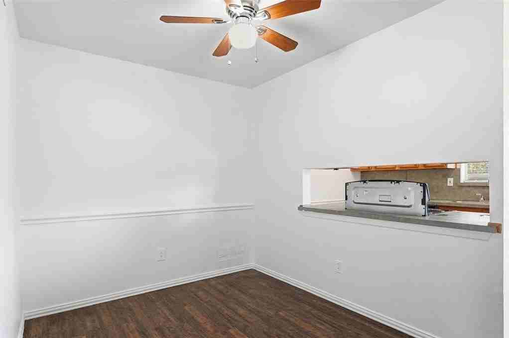 3353 Westminster Dr - Photo 4 of 21