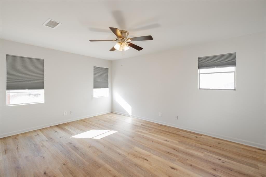 2140 Glenwood Dr - Photo 6 of 35