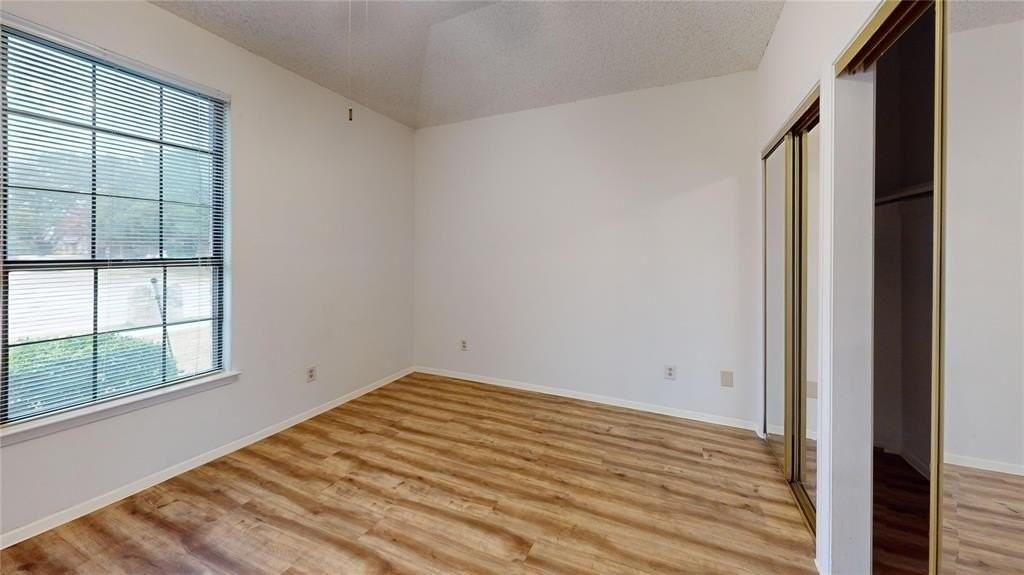 1842 Silverwood Ln - Photo 6 of 17