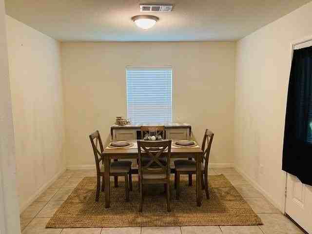 1201 Lombardy - Photo 6 of 16