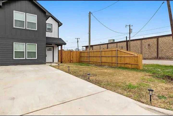 1620 Flint Ave #B - Photo 2 of 19