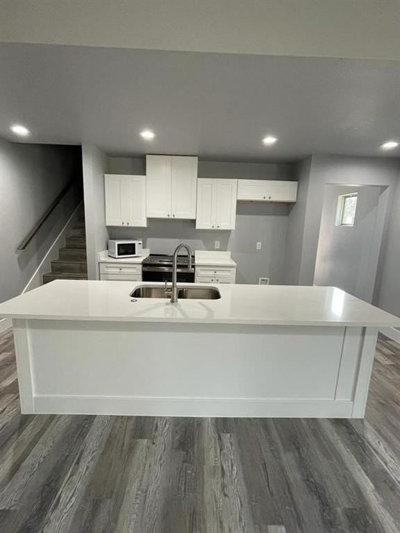 401 W Elm St - Photo 4 of 13