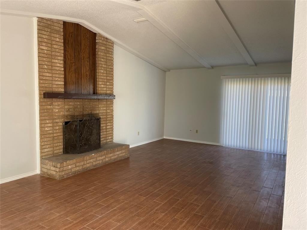 2921 Village Crest Cir - Photo 3 of 14