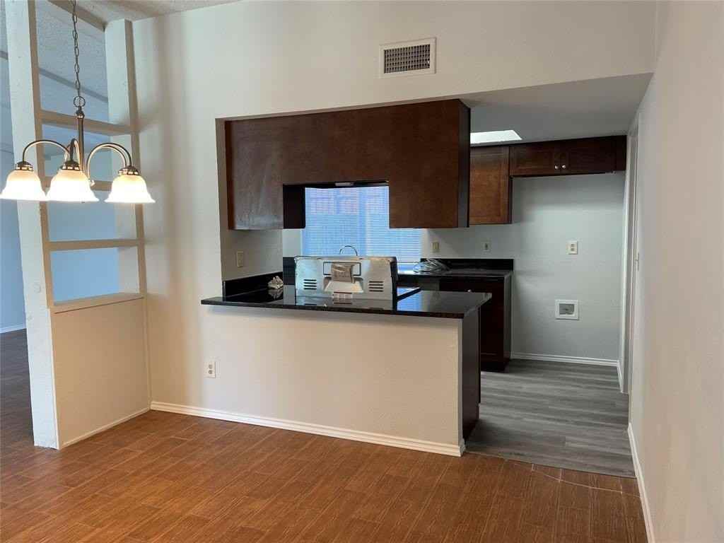 2921 Village Crest Cir - Photo 7 of 14