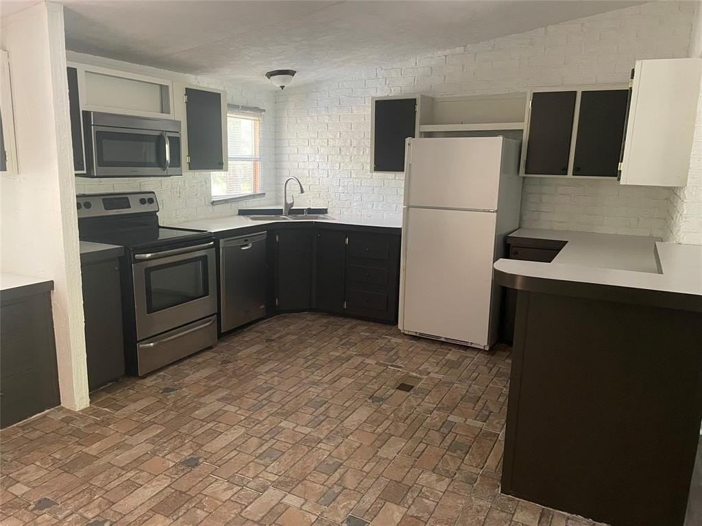 1395 Blackjack Rd - Photo 3 of 23