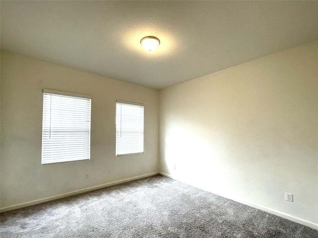 2905 Aspen Dr - Photo 6 of 15