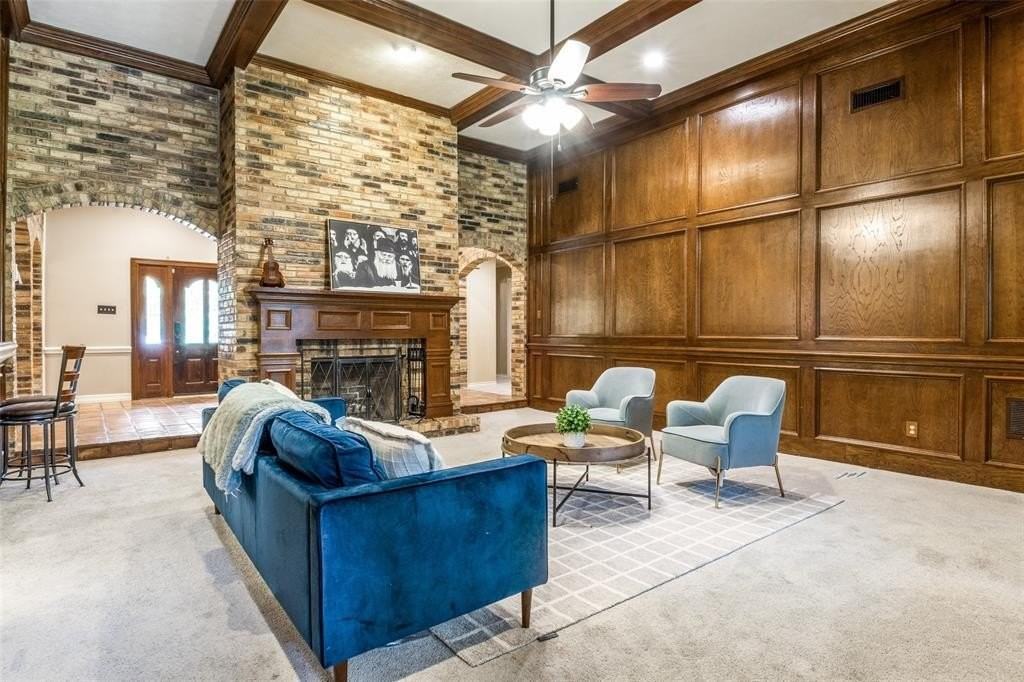 1950 Hidden Vly - Photo 4 of 24