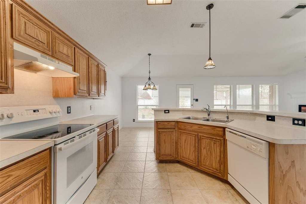 7019 Thunderbird Dr - Photo 6 of 16