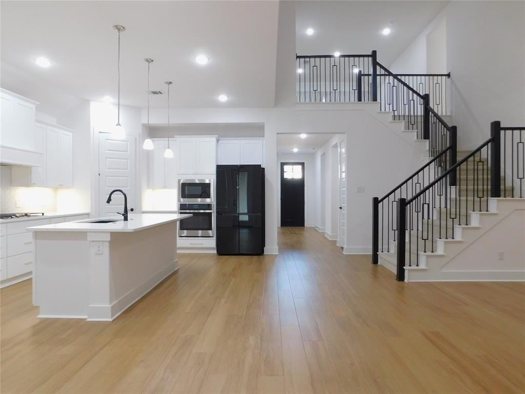 124 Nora Ln - Photo 6 of 38