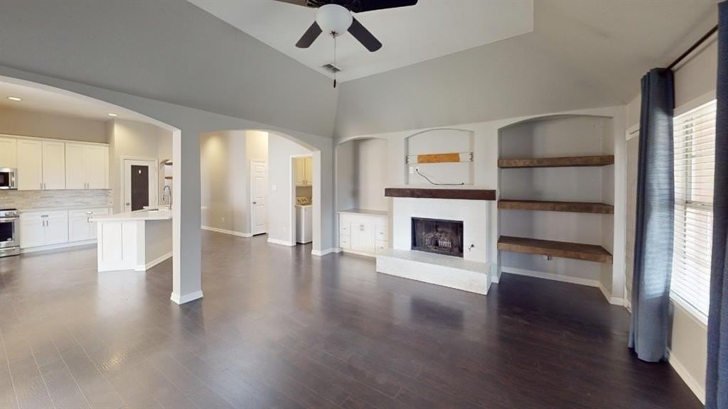 6201 Grantham Dr - Photo 5 of 17