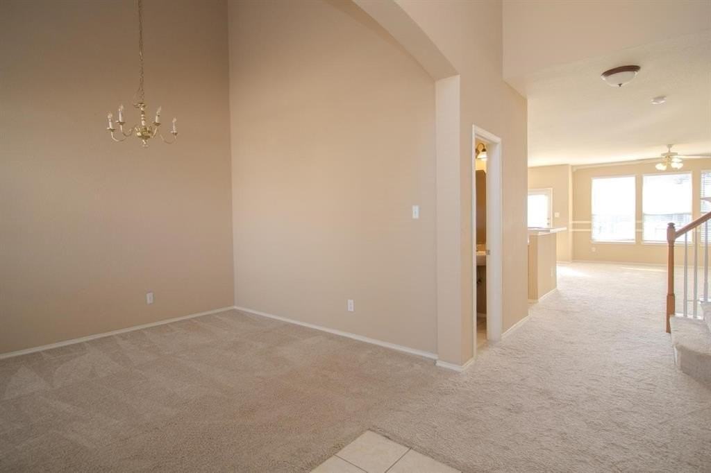 1100 Inland Ln - Photo 5 of 36