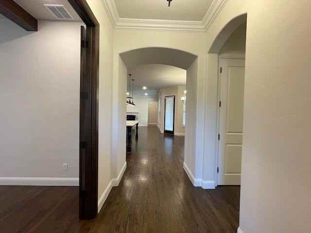 1605 Le Mans Ln - Photo 3 of 30