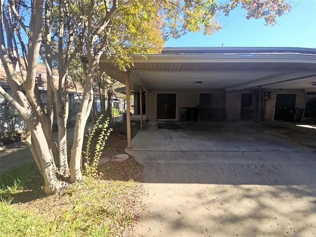 2109 Fleur De Lis Ct