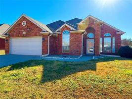 featured image of 2712 Flint Rock Dr