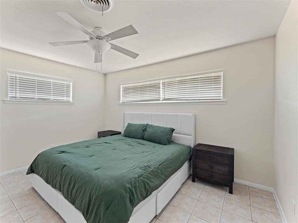 510 Overlook Dr - Photo 5 of 17