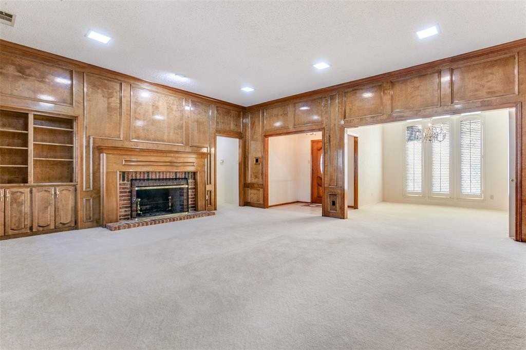 2122 Rolling Oak Ln - Photo 3 of 13