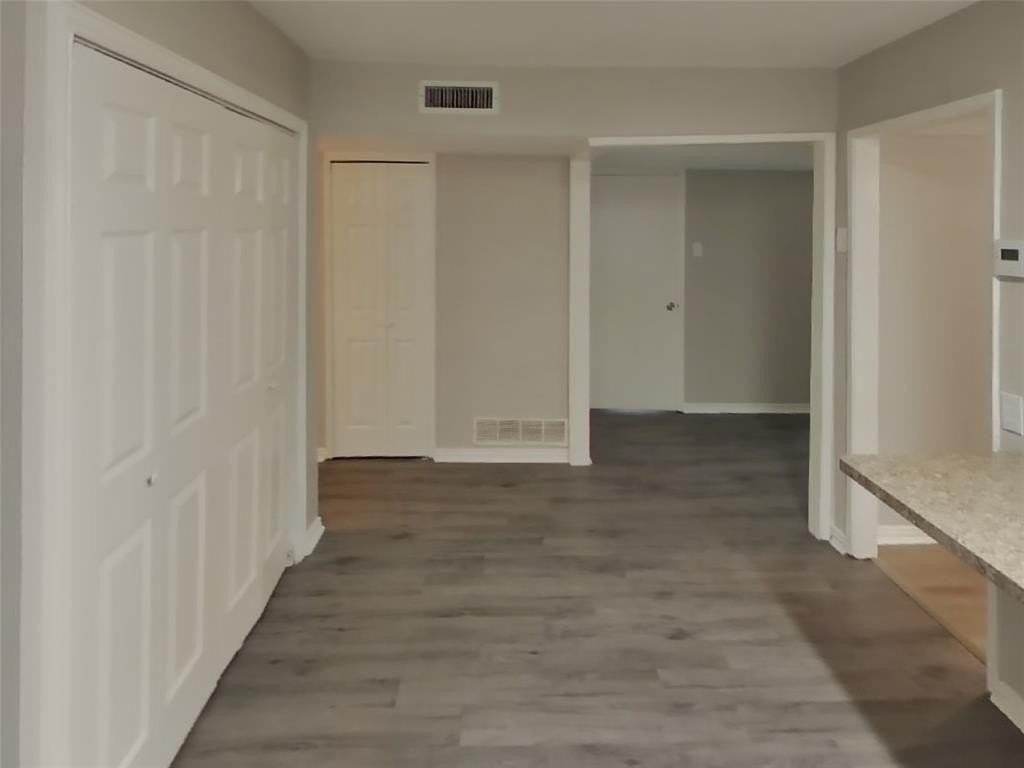 4114 Hartford Dr - Photo 5 of 19