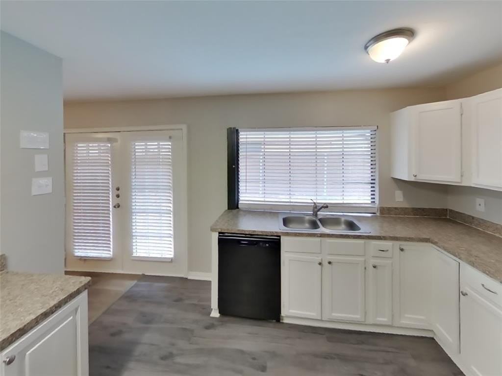 4114 Hartford Dr - Photo 6 of 19