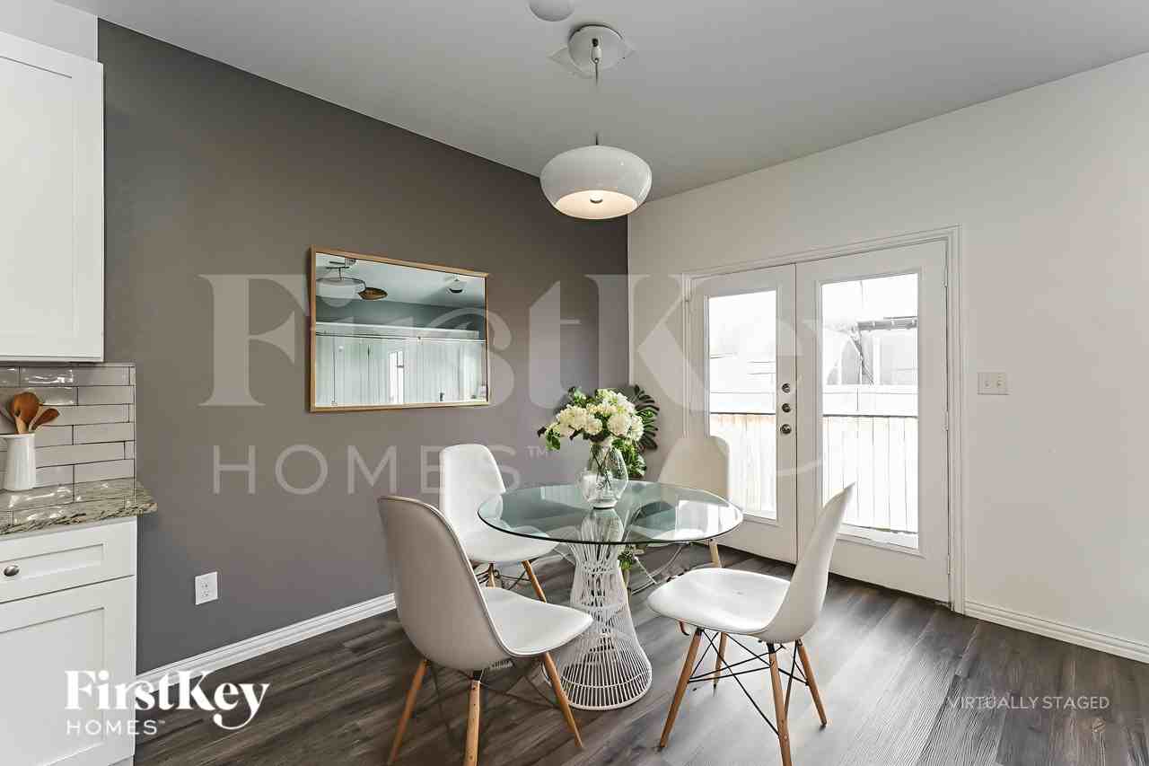 7308 Parkside Place Dr - Photo 7 of 19