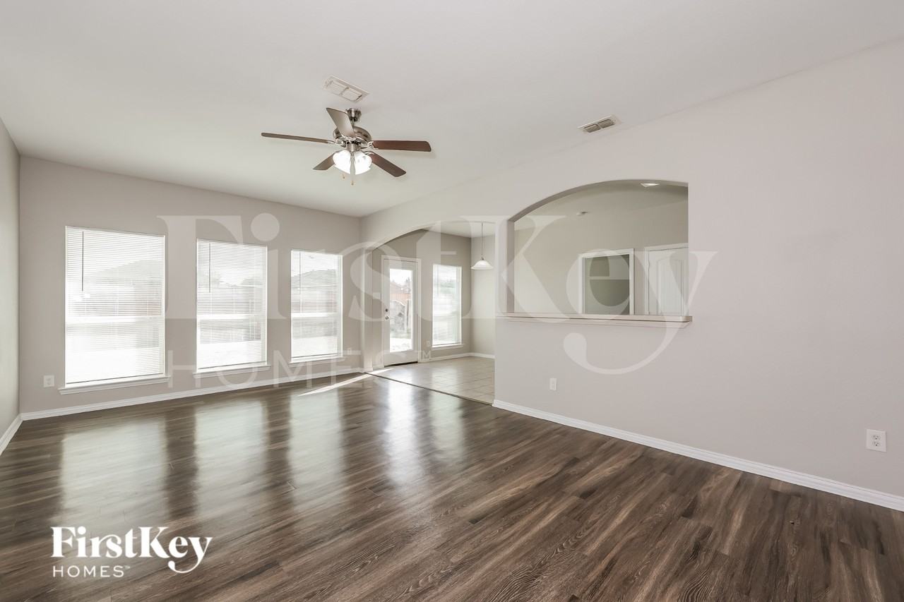 6728 Ohana Pl - Photo 3 of 19