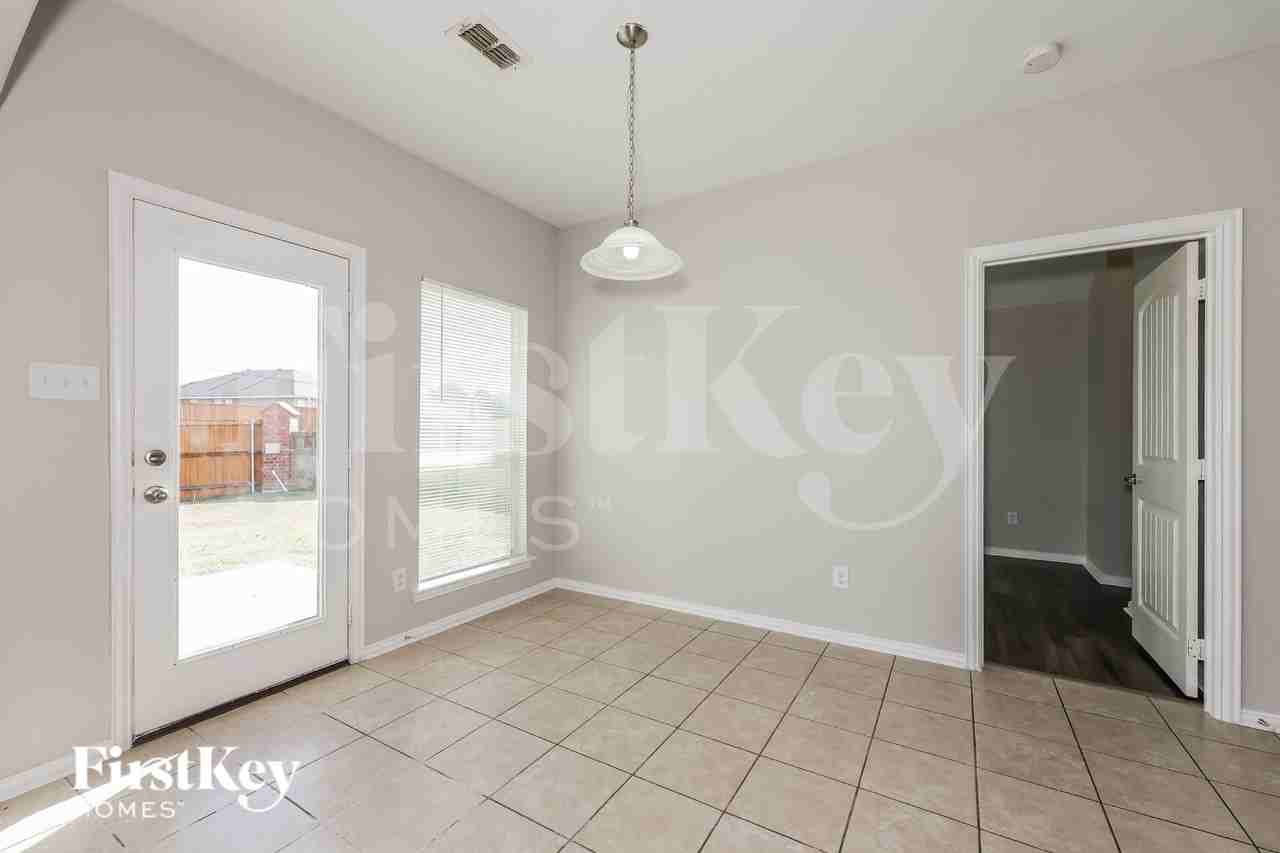 6728 Ohana Pl - Photo 5 of 19