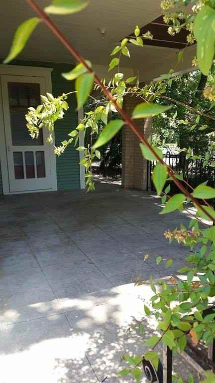 304 Fulton St - Photo 3 of 17